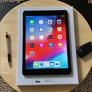 iPad Air 1st Gen wifi 32 GB Silver